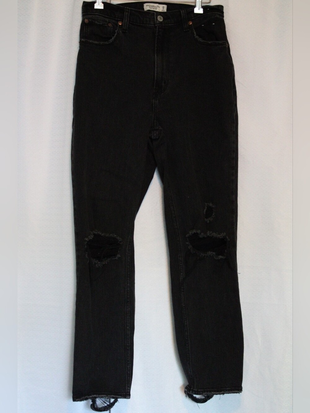 Ultra High Rise Ankle Straight Distressed Black Jeans Size 28 (5/6) - Picture 2 of 7